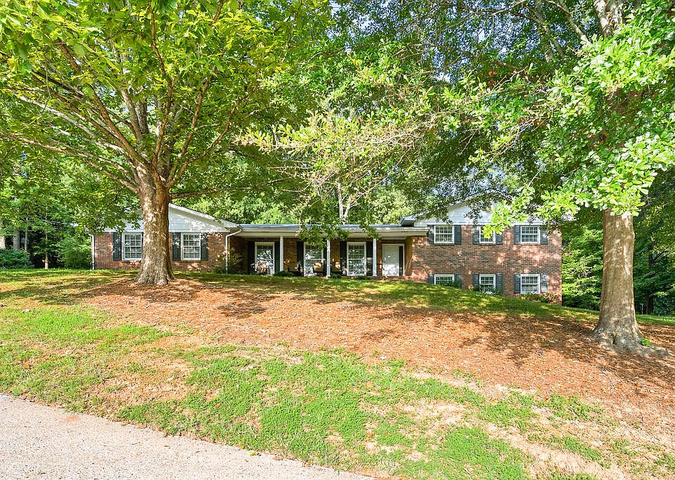 1st image of 1101 Rocky Ln