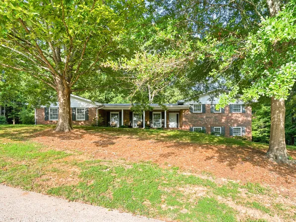 1101 Rocky Ln, Dalton, GA 30720