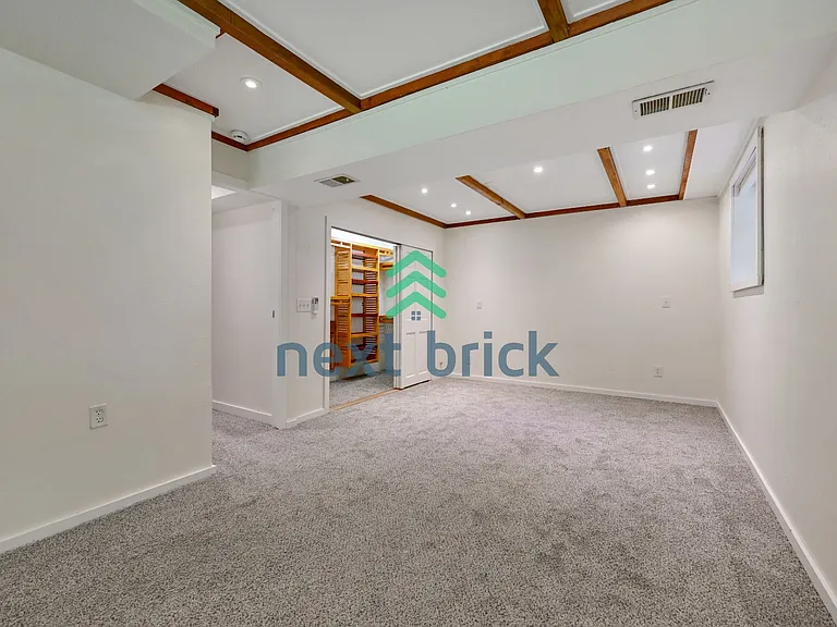 21638 SE 32nd Pl — Photo 20