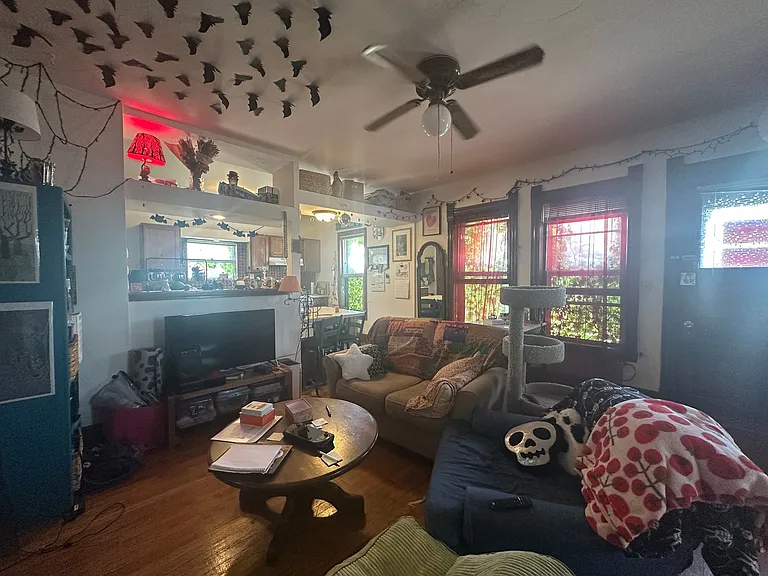 524 E Main St — Photo 6