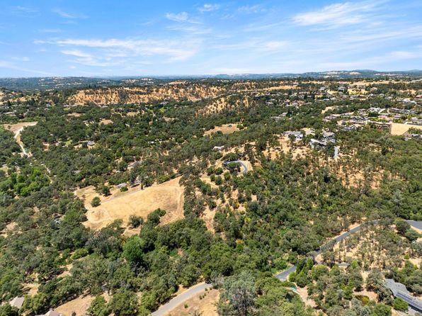10355 Comstock Ln, Auburn, CA 95603