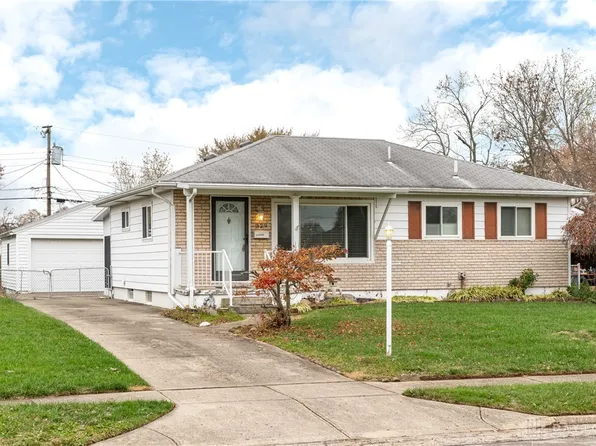 329 Lawver Ln, Dayton, OH 45431