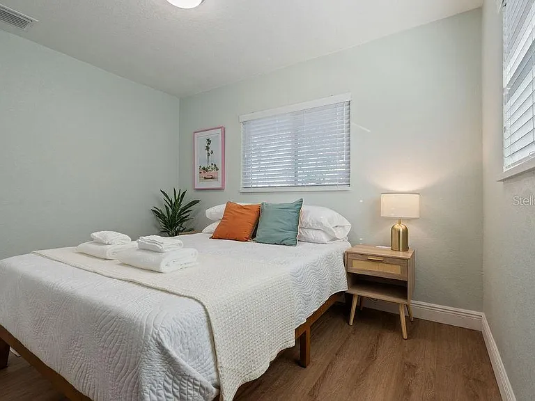 11987 Maple St #2 — Photo 7