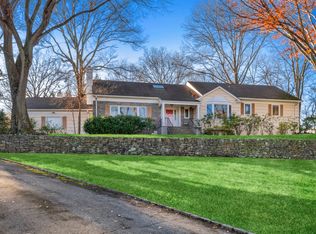 24 Colonial Rd, White Plains, NY 10605