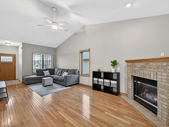 4th image of 2653 Mica Road