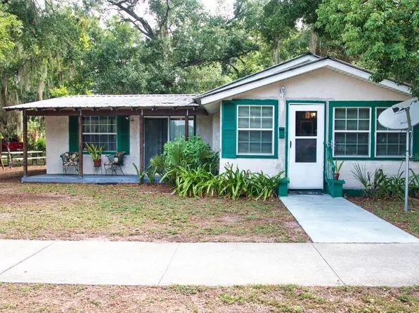 2011 Bates Ave, Eustis, FL 32726
