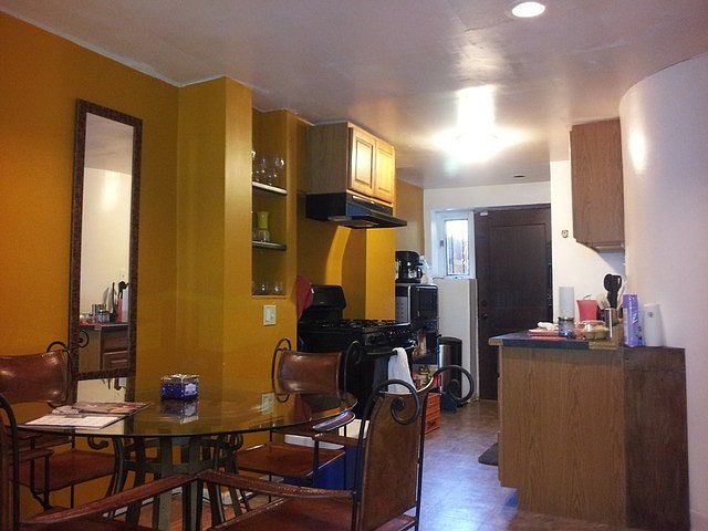 2nd image of 3329 S Giles Ave