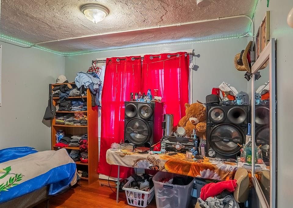 532 Union Ave, Providence, RI 02909 Zillow