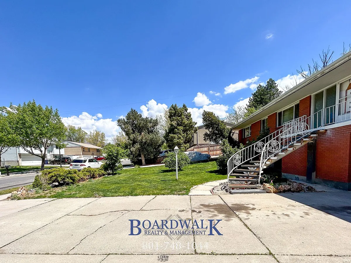 Building Photo - 1528 E 8640 S #BASEMENT