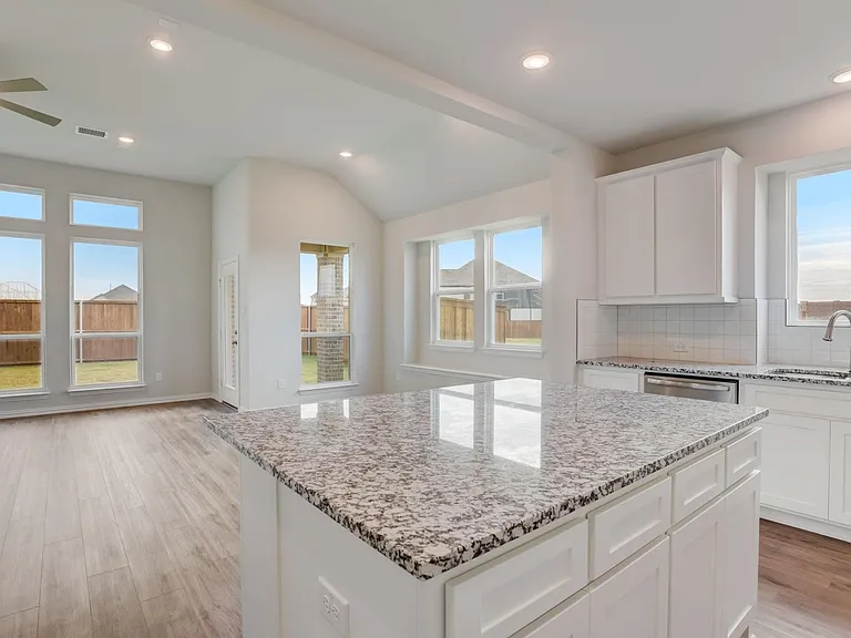 6117 White Creek Dr — Photo 9