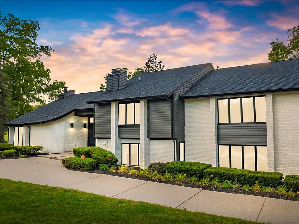 3332 Barlyn Ln