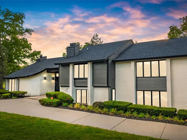 3332 Barlyn Ln, Bloomfield Hills, MI 48302