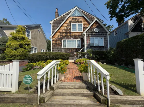 1055 Stanton Avenue, Woodmere, NY 11598