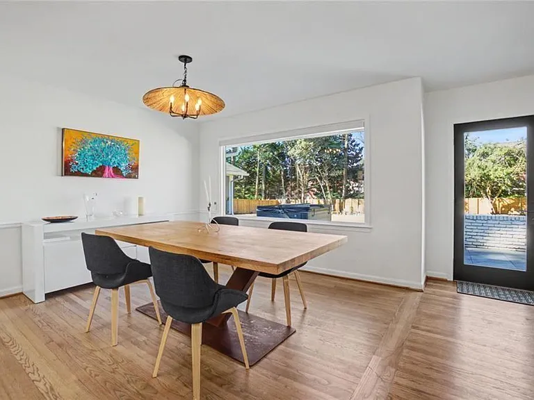 7330 Hunters Branch Dr NE — Photo 14