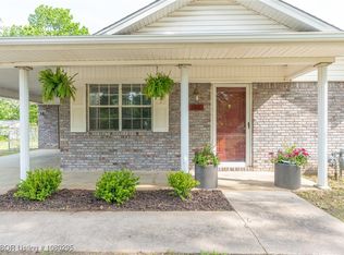 203 E Brown St, Paris, AR 72855
