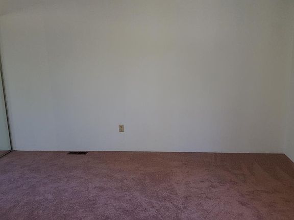 4th image of 415 Ponderosa Ave #1-O