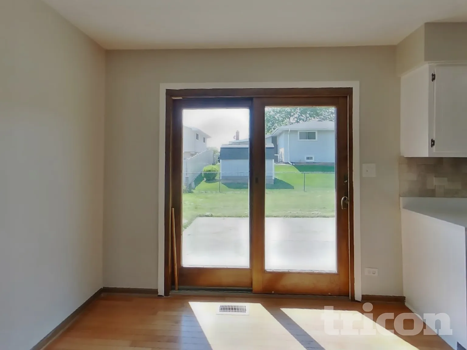 16646 Paxton Avenue Tinley Park IL — Photo 4