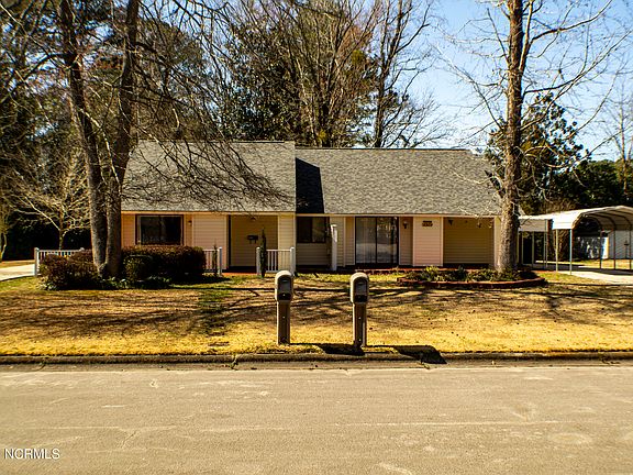 3rd image of 1013 B Kings Way