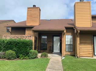 4609 Briarwood Ln, Port Arthur, TX 77642