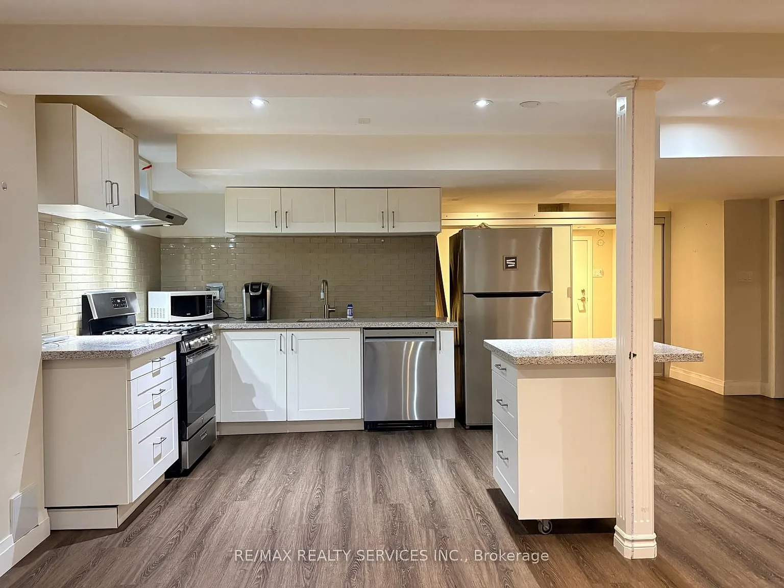 2 bed, $2,050 — Photo 4