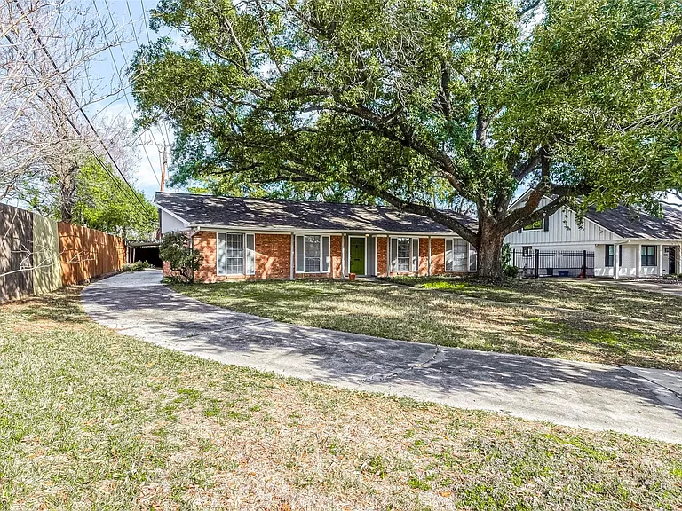 7810 Locke Ln — Photo 38