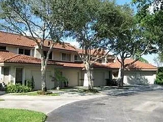 9322 NW 9th Pl Photo 1