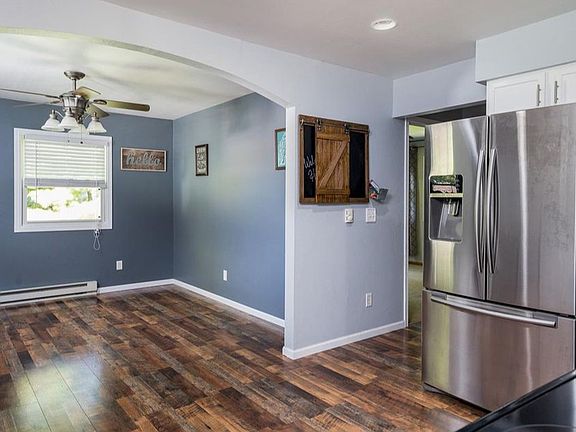 5th image of 814 Harney Ave