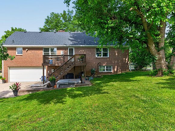 5th image of 103 Hager Ct