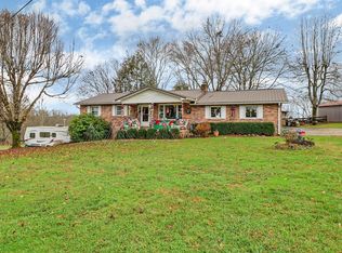 2620 Deer Lodge Hwy, Deer Lodge, TN 37726