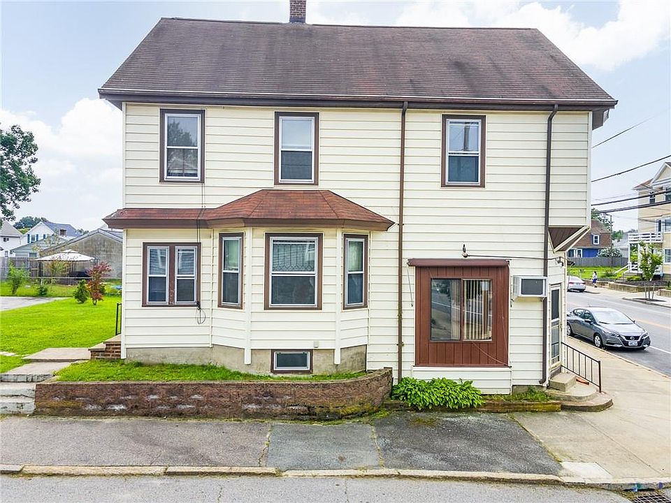 547 Power Rd Pawtucket RI Zillow