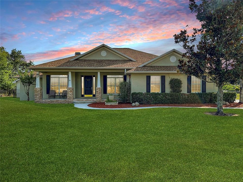 1st image of 3205 Duchess Ct