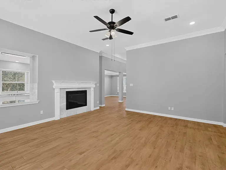 720 Cliffmoor Dr — Photo 7