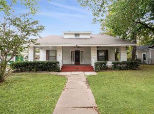 407 W Maple St, Whitewright, TX 75491