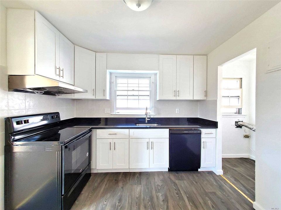 1st image of 22123 59th Ave #2