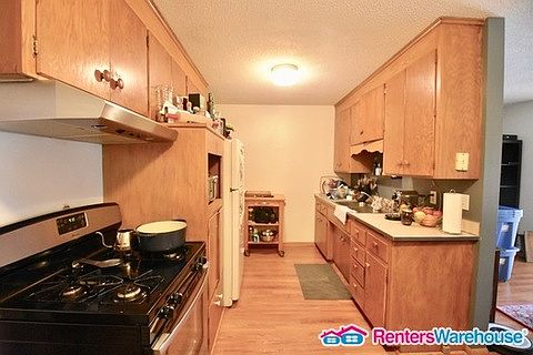 4th image of 4105 Lyndale Ave S