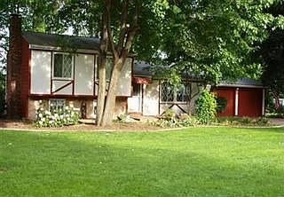 1st image of 516 Laurelwood Dr SE