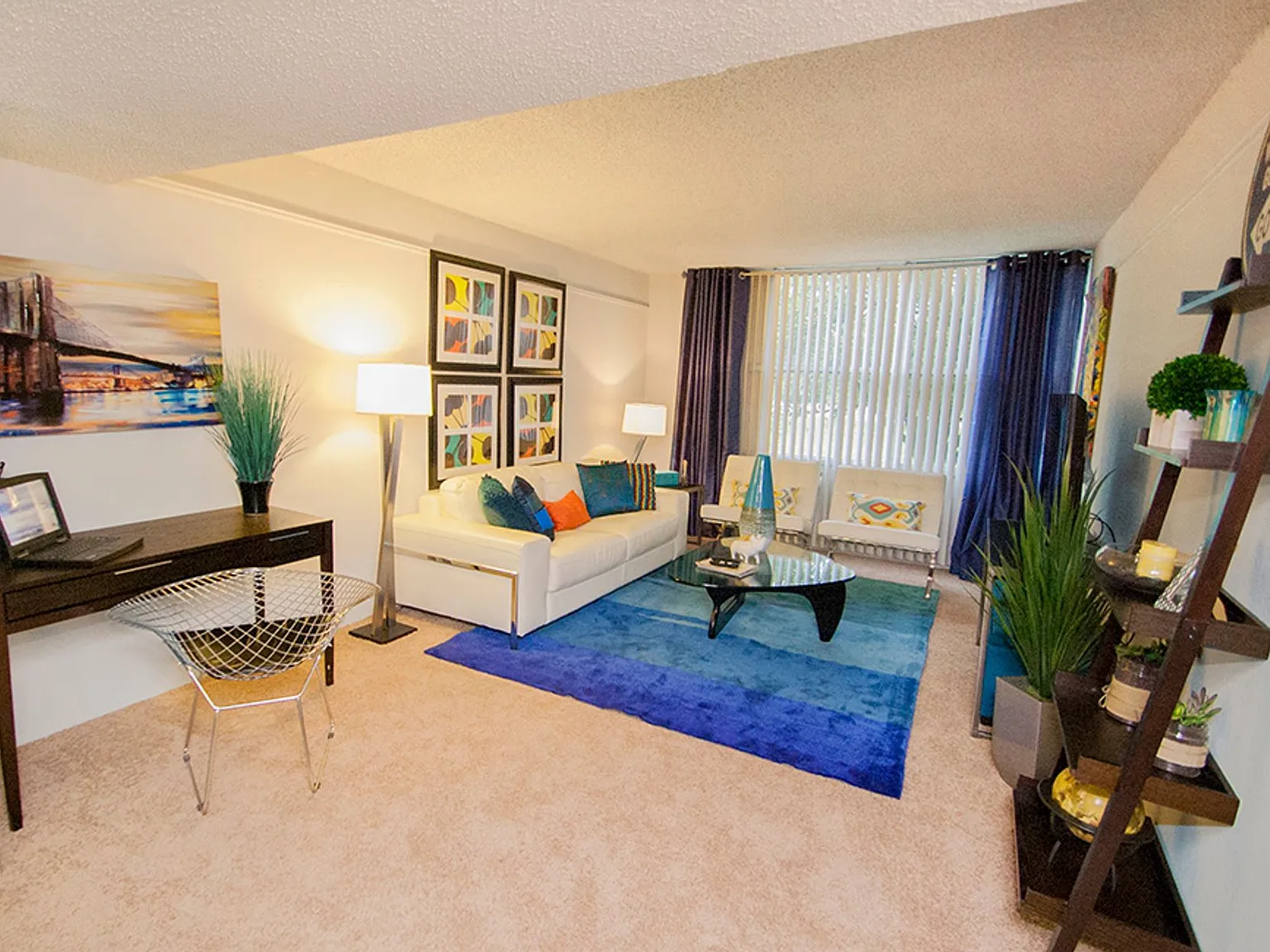 Lake Towers — Photo 3
