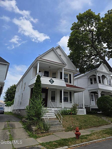 2nd image of 733 Mason Street