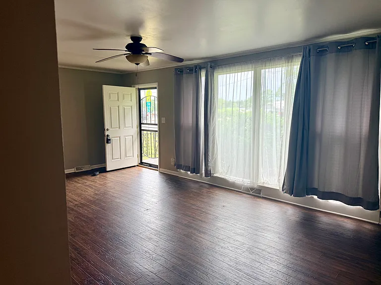 1614 Rebecca Dr — Photo 7