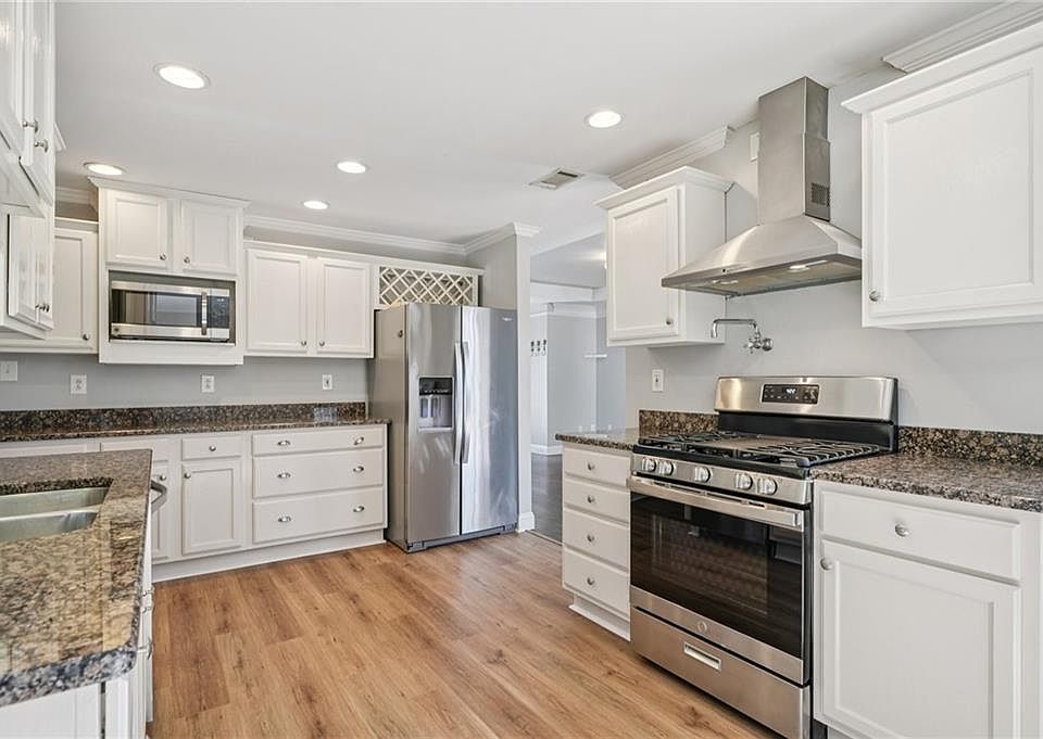 1st image of 2099 Clairmont Ter NE