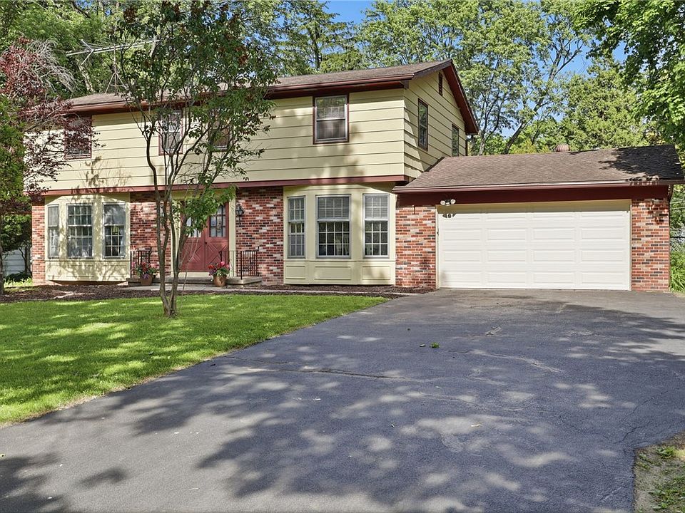 1st image of 40 Harper Dr