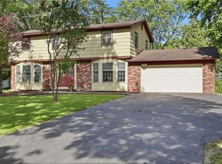 40 Harper Dr, Pittsford, NY 14534
