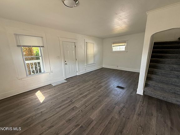 5th image of 1123 Hamilton St