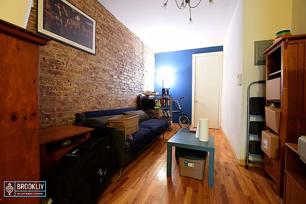 Rented by null | media 75