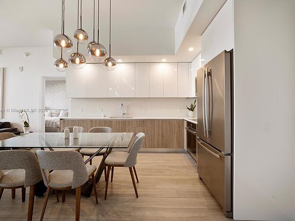 5th image of 2960 NE 207th St #1209-12