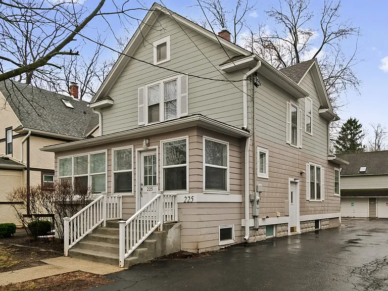 225 W Park Ave #1 — Photo 30