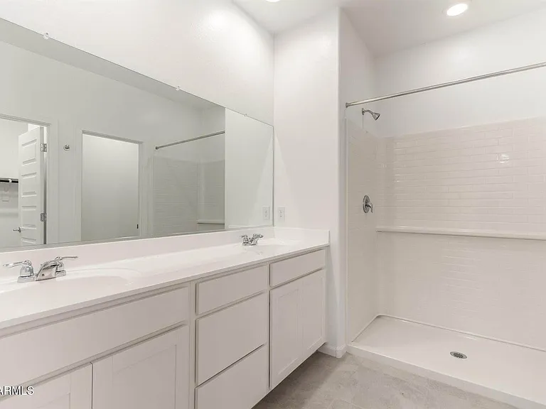 15676 W Winslow Ave — Photo 16