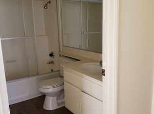 6072 Madera Dr, Woodland Hills, CA 91367