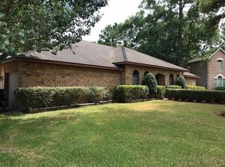 404 Cliffbrook Cir, Cleveland, TX 77327