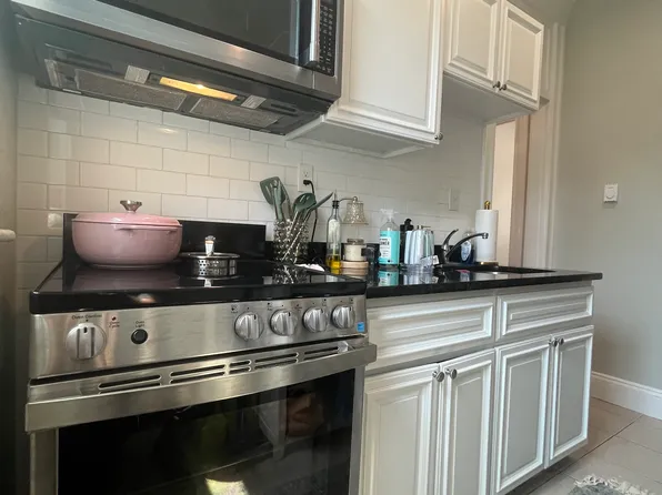 75 Park Dr, Boston, MA
